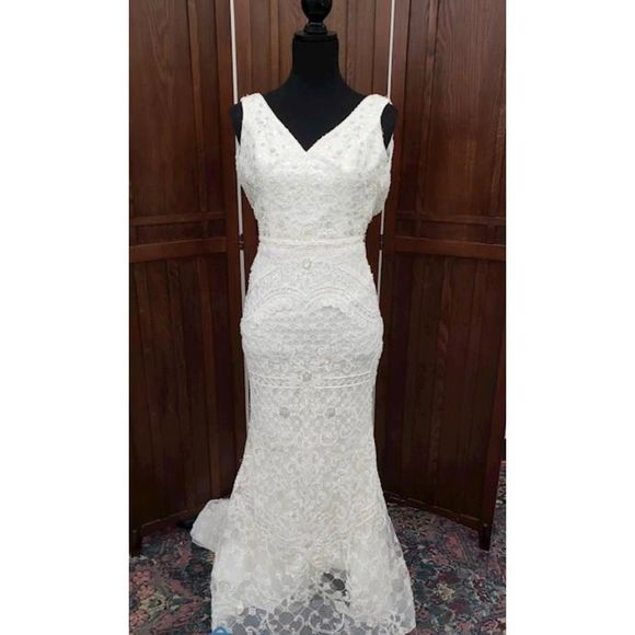 Lazaro Sz 10 Beaded Mermaid Wedding Dress/Veil - Picture 2 of 10